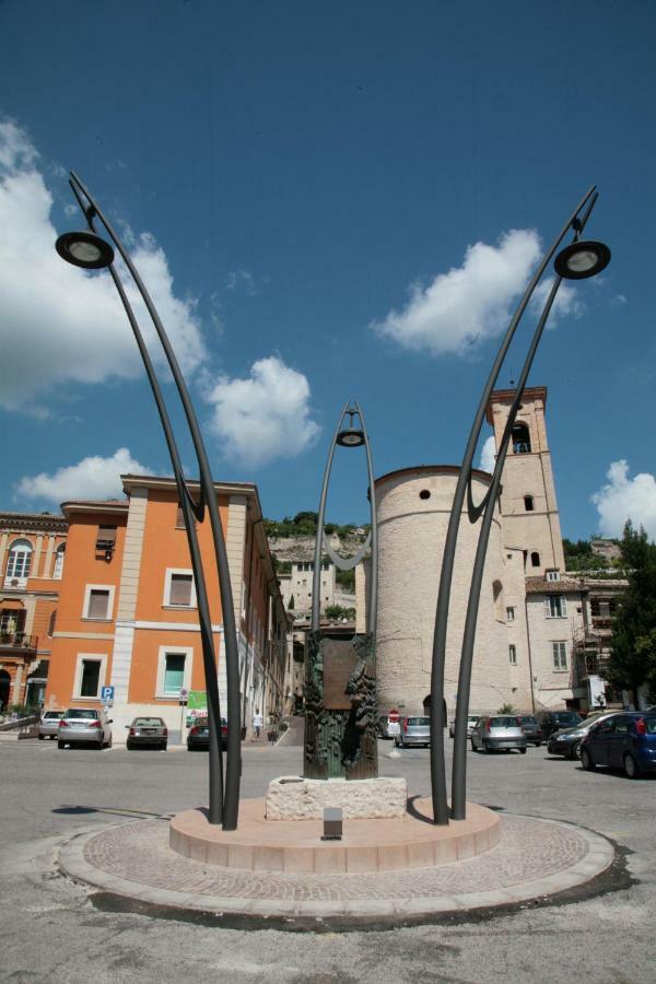 Il Cavallino Fossombrone Bagian luar foto